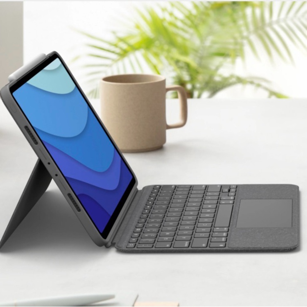 Logitech Combo Touch for iPad Pro 11-inch